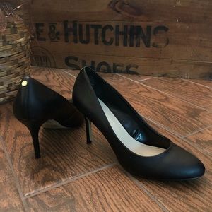 Express Black Almond-toe Heels